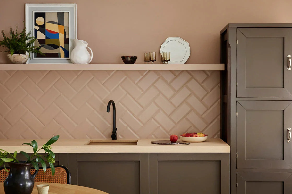 Mit Little Greene Farbe wird deine alte Küche zum echten Hingucker!