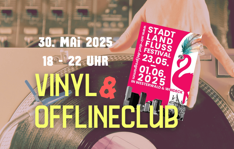 Hand legt Schallplatte auf Plattenspieler, Vinylabend-Event bei Stadt Land Fluss Festival, Vintage Kontor