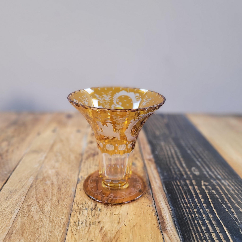 Böhmische Kristallvase, Glas