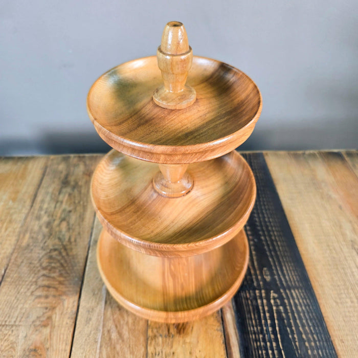 Gedrechselte Etagere aus Holz-Vintage Kontor-Vintage Kontor