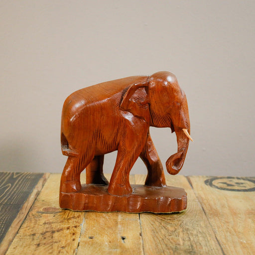 Schöner geschnitzter Elefant aus Holz-Vintage Kontor-Vintage Kontor