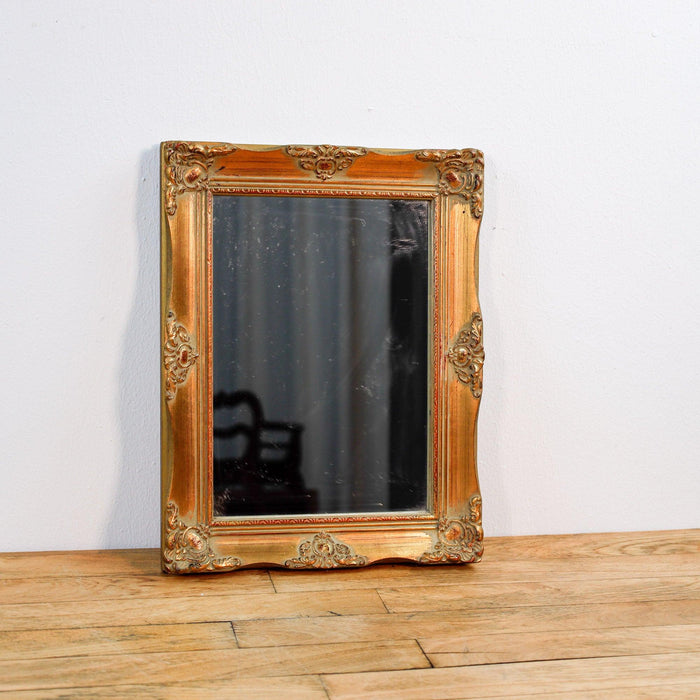 Spiegel mit Holzrahmen, vergoldet -