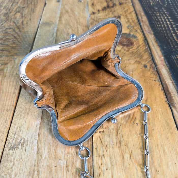 Wildleder Abendtäschchen mit versilbertem Beschlag-Vintage Kontor-Vintage Kontor