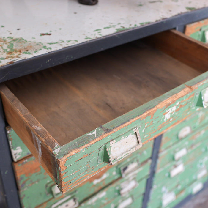 Cooler Shabby Schubladenschrank, Werkstattschrank in grün-Vintage Kontor-Vintage Kontor