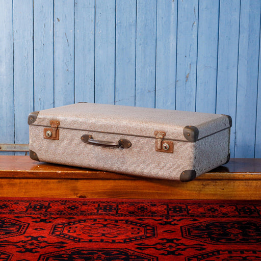 Hellbrauner Koffer mit Karomuster und braunen Ecken-Koffer-Vintage Kontor-Vintage Kontor