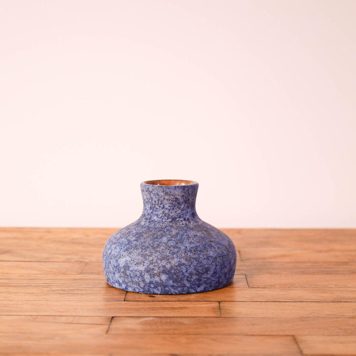 Kleine blaue Vase von Ceramano, handgearbeitet -