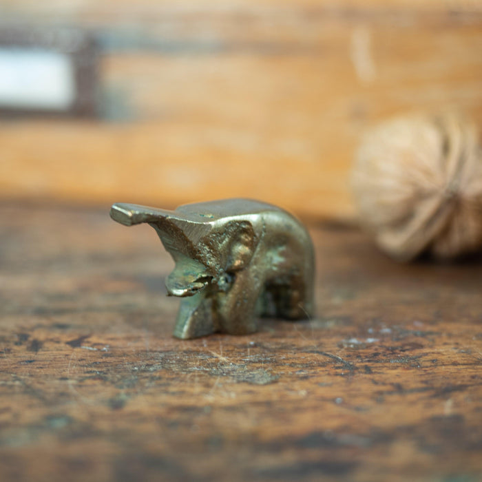 Kleine Messingfigur Elefant, Setzkastenfigur -